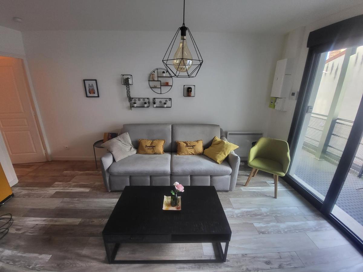 F2 Hypercentre Terrasse Talleyrand Remeš Exteriér fotografie