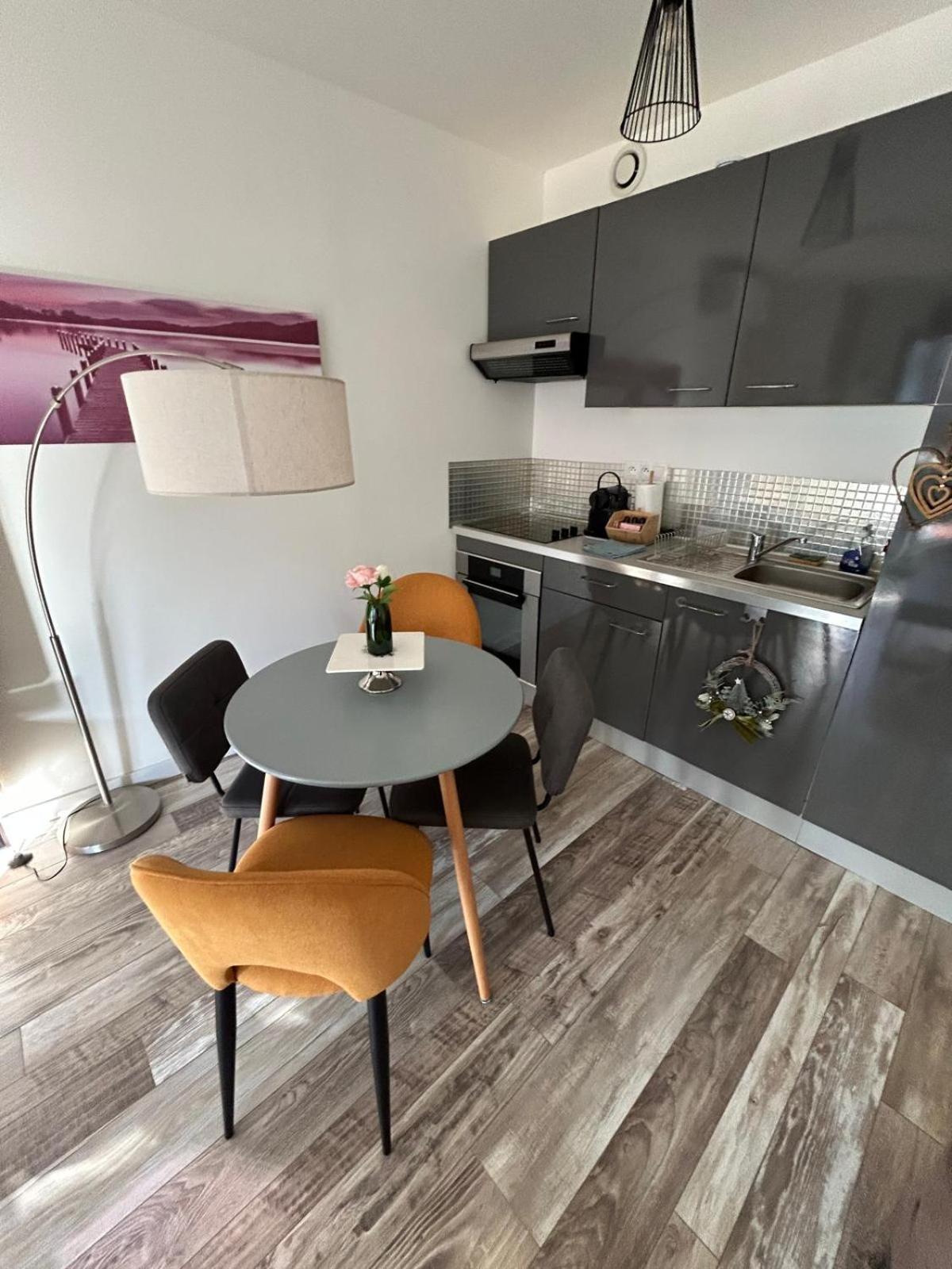 F2 Hypercentre Terrasse Talleyrand Remeš Exteriér fotografie